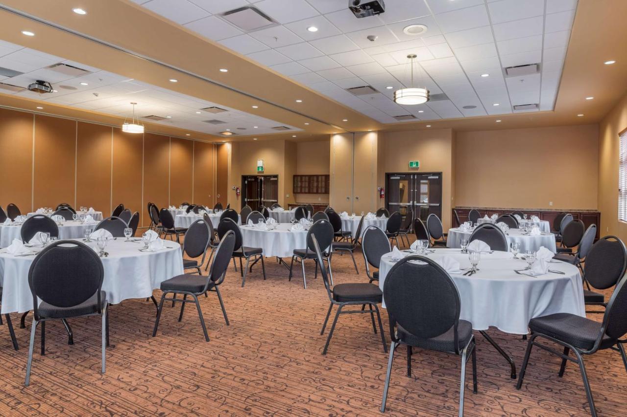 Best Western Plus, Bathurst Hotel & Suites Luaran gambar