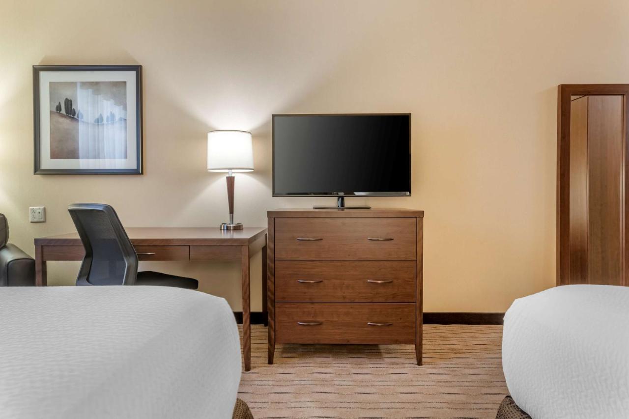 Best Western Plus, Bathurst Hotel & Suites Luaran gambar