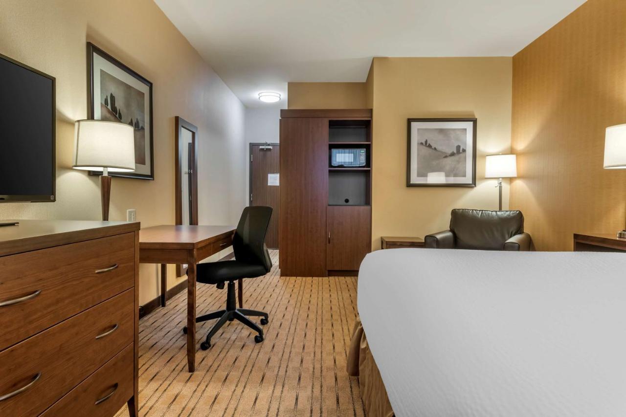 Best Western Plus, Bathurst Hotel & Suites Luaran gambar